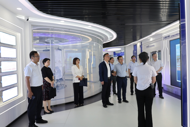 校長顧春華帶隊(duì)赴寧夏回族自治區(qū)相關(guān)企業(yè)走訪交流